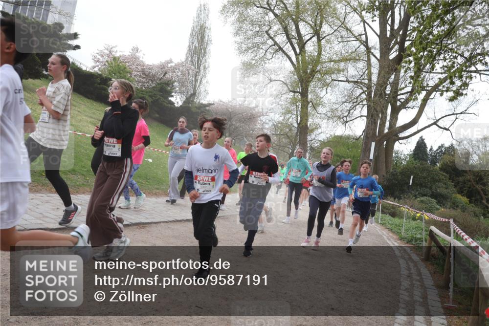 25.04.2026 - Das Zehntel Zöllner http://msf.ph/oto/9587191 25.04.2026 14:43:30 Laufen 56 meine-sportfotos.de