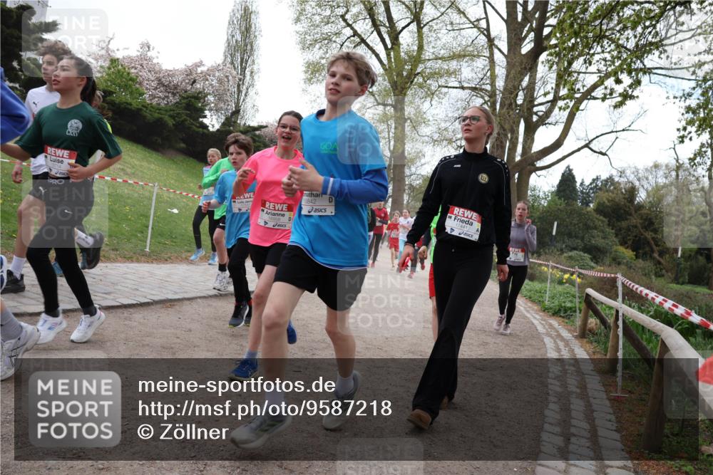 25.04.2026 - Das Zehntel Zöllner http://msf.ph/oto/9587218 25.04.2026 14:43:41 Laufen 16842, 17441 meine-sportfotos.de