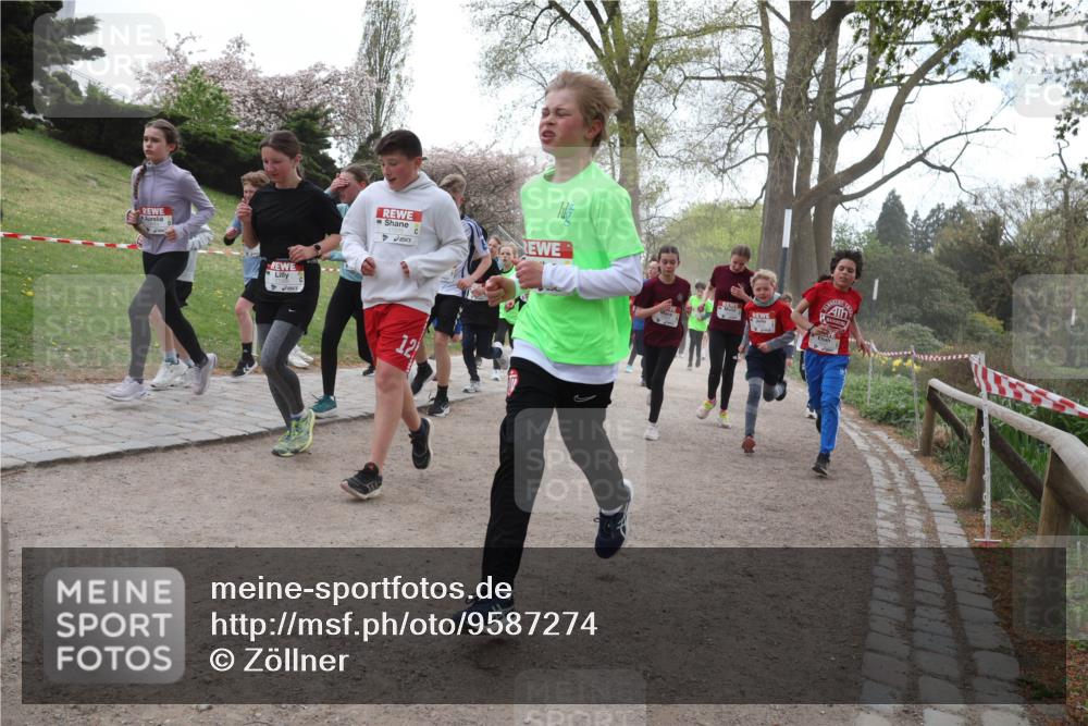 25.04.2026 - Das Zehntel Zöllner http://msf.ph/oto/9587274 25.04.2026 14:44:03 Laufen 12 meine-sportfotos.de