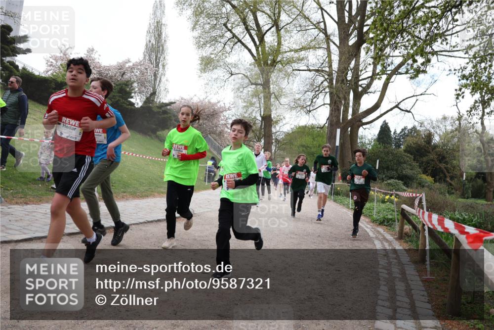 25.04.2026 - Das Zehntel Zöllner http://msf.ph/oto/9587321 25.04.2026 14:44:19 Laufen 17684 meine-sportfotos.de