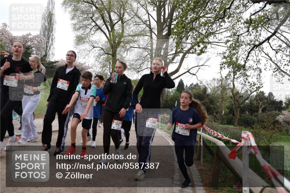 25.04.2026 - Das Zehntel Zöllner http://msf.ph/oto/9587387 25.04.2026 14:44:53 Laufen 16338, 15589 meine-sportfotos.de