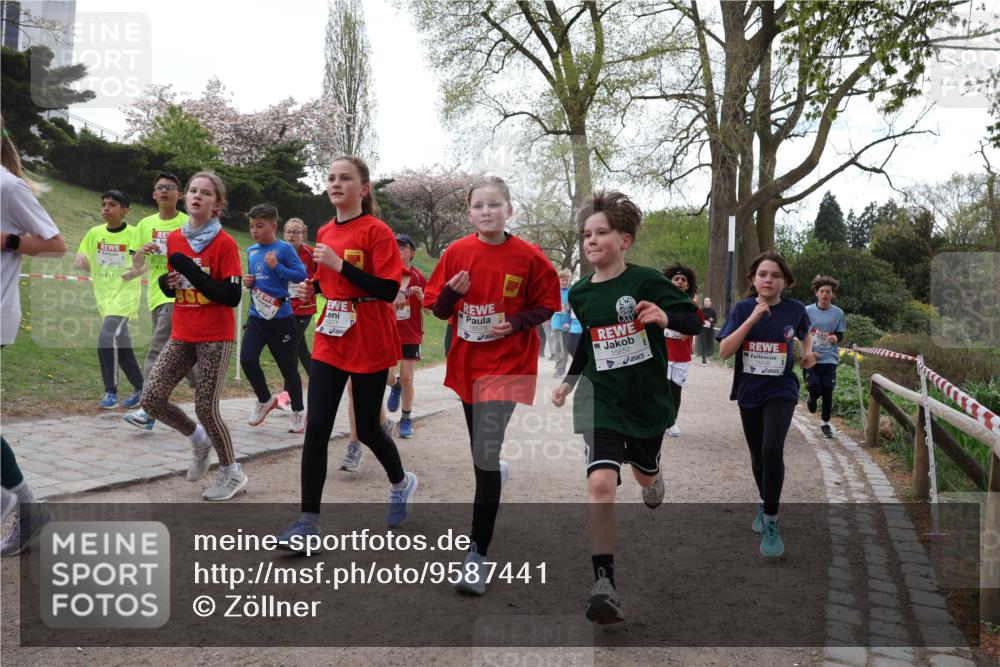 25.04.2026 - Das Zehntel Zöllner http://msf.ph/oto/9587441 25.04.2026 14:45:22 Laufen 16578, 15657, 15606 meine-sportfotos.de