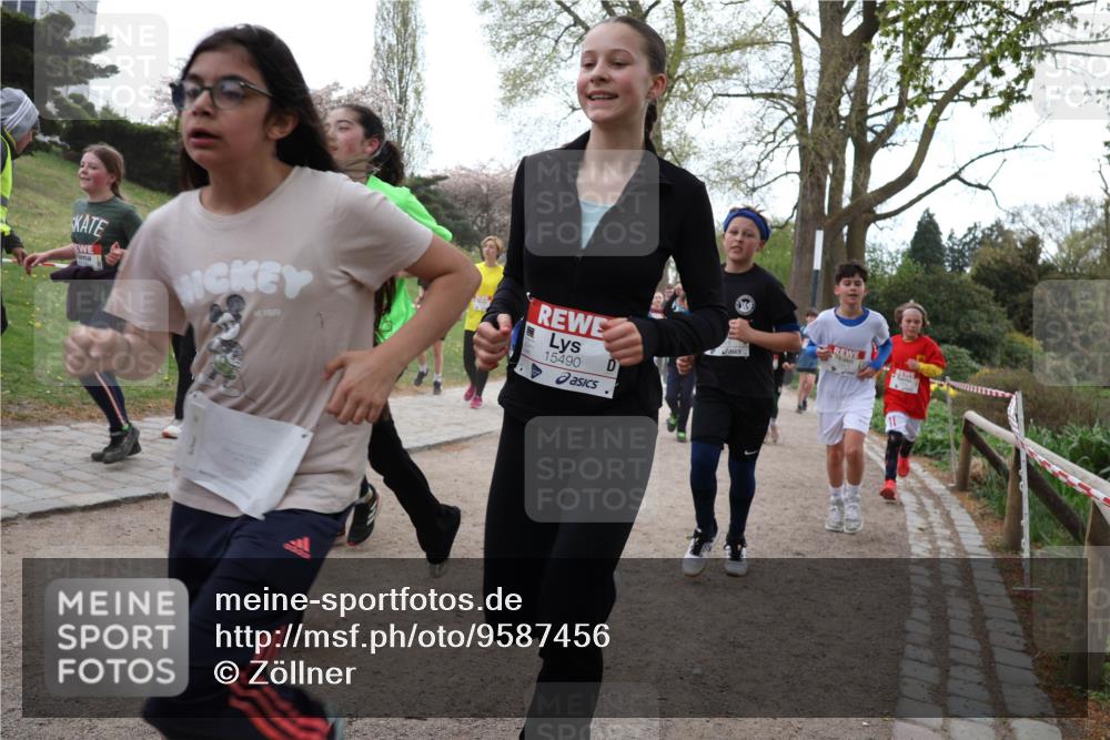 25.04.2026 - Das Zehntel Zöllner http://msf.ph/oto/9587456 25.04.2026 14:45:29 Laufen 1928, 15490, 11 meine-sportfotos.de