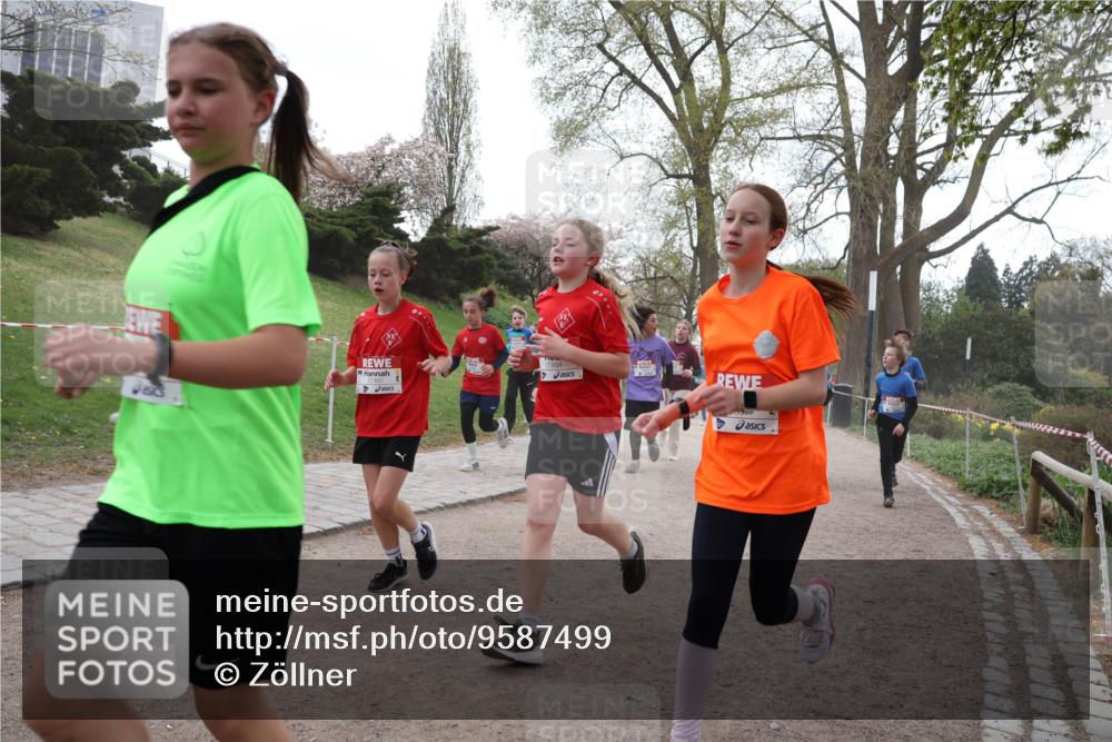 25.04.2026 - Das Zehntel Zöllner http://msf.ph/oto/9587499 25.04.2026 14:45:51 Laufen 17497, 17494 meine-sportfotos.de