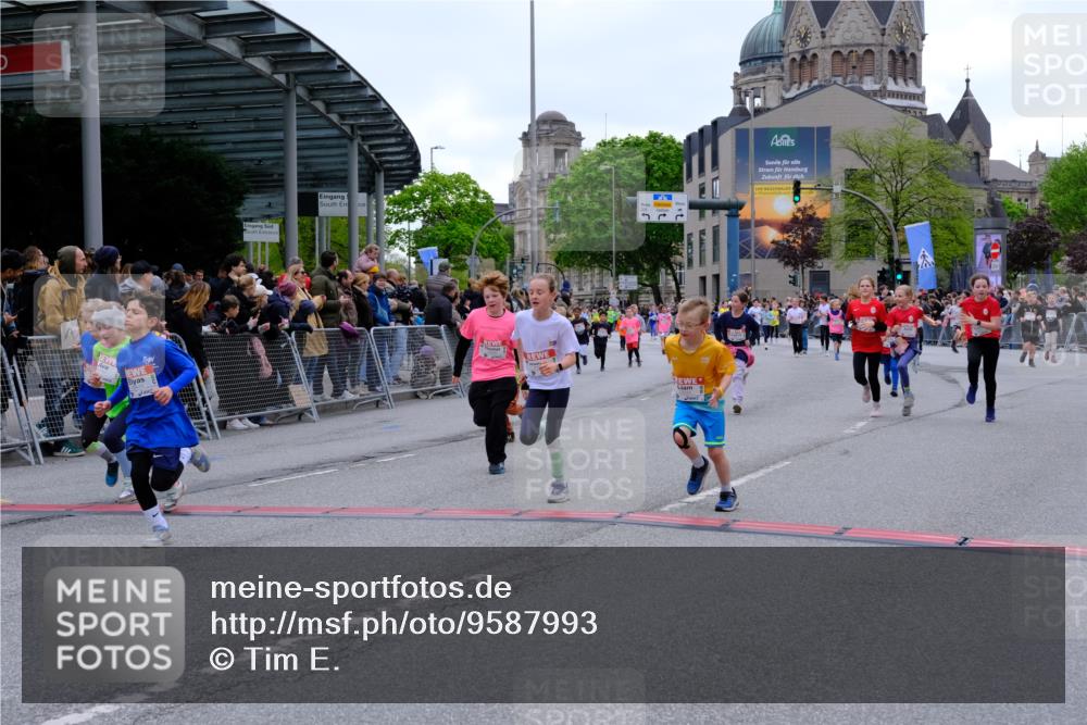 25.04.2026 - Das Zehntel Tim E. http://msf.ph/oto/9587993 25.04.2026 13:00:11 Ziel 10092, 10123, 10214, 10258, 10261, 10265, 10448, 10478, 10505, 10516, 10756, 10761, 10783, 10784, 11130, 11182, 11198, 11200, 11543, 11678, 11691, 11696, 11876, 11885, 11921, 12326, 12510, 12543, 12571, 12688, 13035 meine-sportfotos.de