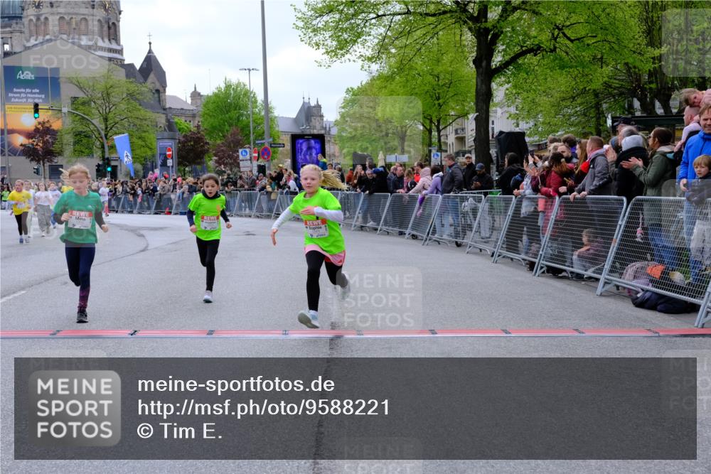 25.04.2026 - Das Zehntel Tim E. http://msf.ph/oto/9588221 25.04.2026 13:01:24 Ziel 10369, 10468, 10566, 10577, 10608, 10610, 10642, 10810, 10818, 11137, 11155, 11302, 11361, 12054, 12055, 12274, 12282, 12362, 12491, 12604, 12624, 12628, 12660, 12719 meine-sportfotos.de