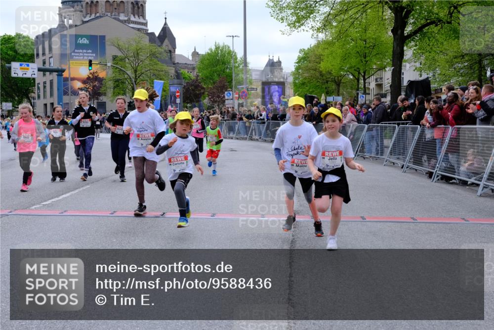 25.04.2026 - Das Zehntel Tim E. http://msf.ph/oto/9588436 25.04.2026 13:02:24 Ziel 10050, 10077, 10095, 10138, 10144, 10145, 10163, 10206, 10227, 10325, 10736, 10834, 10839, 10886, 10918, 10958, 10968, 10969, 11042, 11192, 11220, 11289, 11558, 11577, 11588, 11891, 11964, 11978, 12077, 12119, 12229, 12244, 12652, 12656, 12679, 12705, 12711, 12855, 12878, 12902, 12904, 12906, 13001 meine-sportfotos.de