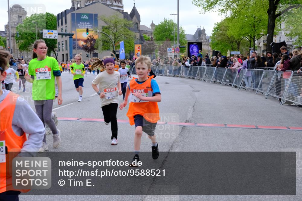 25.04.2026 - Das Zehntel Tim E. http://msf.ph/oto/9588521 25.04.2026 13:02:54 Ziel 10140, 10147, 10150, 10151, 10153, 10154, 10156, 10158, 10159, 10401, 10506, 10752, 10791, 10853, 11178, 11303, 11399, 11420, 11605, 11620, 11681, 11689, 11694, 11784, 11788, 11805, 11810, 11816, 12104, 12106, 12148, 12595, 12600, 12850, 12888, 12898, 12937, 12944, 12997 meine-sportfotos.de