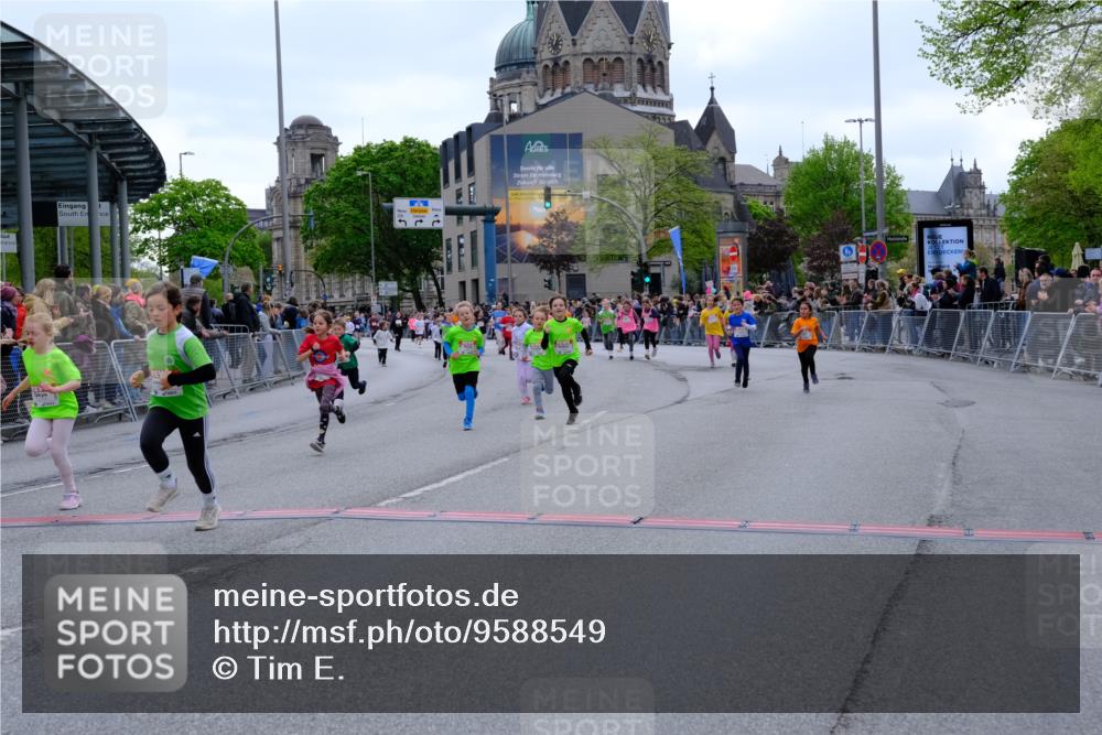 25.04.2026 - Das Zehntel Tim E. http://msf.ph/oto/9588549 25.04.2026 13:03:03 Ziel 10168, 10231, 10401, 10455, 10612, 10613, 10751, 10767, 11060, 11065, 11180, 11303, 11396, 11605, 11620, 11689, 11788, 11810, 12071, 12073, 12149, 12337, 12359, 12374, 12547, 12548, 12567, 12573, 12584, 12585 meine-sportfotos.de