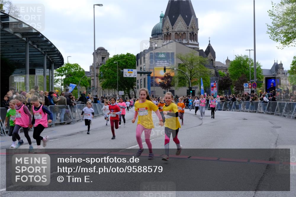 25.04.2026 - Das Zehntel Tim E. http://msf.ph/oto/9588579 25.04.2026 13:03:10 Ziel 10078, 10273, 10274, 10455, 10612, 10613, 10751, 11060, 11180, 11196, 11383, 11396, 11585, 11590, 11597, 11624, 11780, 11820, 12056, 12059, 12179, 12337, 12366, 12378, 12547, 12548, 12573, 12584, 12585 meine-sportfotos.de