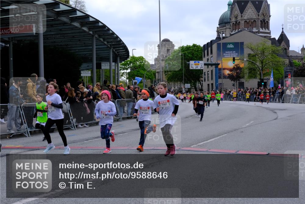 25.04.2026 - Das Zehntel Tim E. http://msf.ph/oto/9588646 25.04.2026 13:03:32 Ziel 10167, 10221, 10892, 10972, 11061, 11062, 11064, 11103, 11378, 11380, 12172, 12480, 12514, 12520, 12603, 12614, 12629, 12650, 12662, 12981, 12985 meine-sportfotos.de
