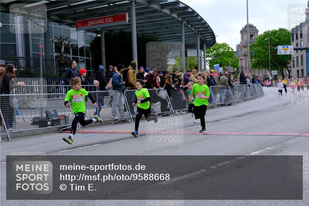 25.04.2026 - Das Zehntel Tim E. http://msf.ph/oto/9588668 25.04.2026 13:03:41 Ziel 10167, 10445, 10614, 10652, 10658, 10903, 10904, 10962, 10963, 11054, 11103, 11803, 11808, 12172, 12588, 12603, 12614, 12617, 12629, 12638, 12650 meine-sportfotos.de