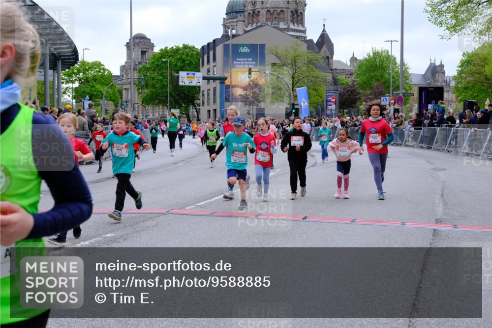 25.04.2026 - Das Zehntel Tim E. http://msf.ph/oto/9588885 25.04.2026 13:04:56 Ziel 10334, 10723, 10724, 10726, 10754, 10773, 10980, 11000, 11095, 11114, 11115, 11185, 11190, 11209, 11225, 11435, 11450, 11600, 12027, 12060, 12186, 12215, 12384, 12385, 12513, 12541, 12583, 12815, 12820, 12821, 12823 meine-sportfotos.de