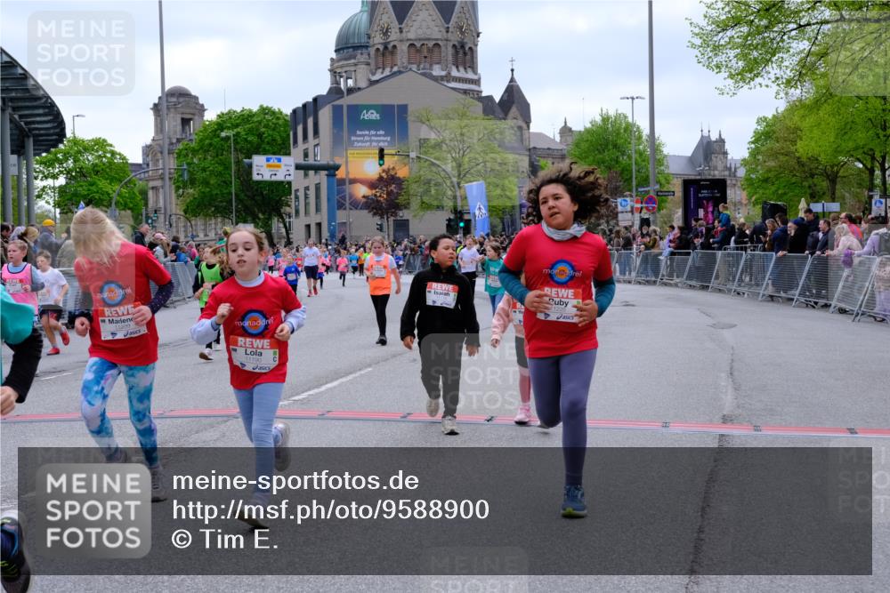 25.04.2026 - Das Zehntel Tim E. http://msf.ph/oto/9588900 25.04.2026 13:04:58 Ziel 10334, 10723, 10724, 10726, 10754, 10773, 10980, 11000, 11046, 11050, 11095, 11114, 11115, 11185, 11190, 11209, 11225, 11435, 11600, 12027, 12060, 12186, 12215, 12815, 12820, 12821, 12823, 12940 meine-sportfotos.de