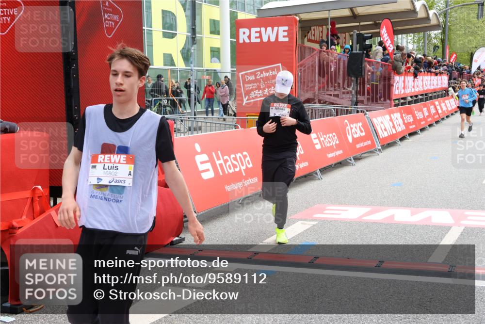 25.04.2026 - Das Zehntel Strokosch-Dieckow http://msf.ph/oto/9589112 25.04.2026 14:48:38 Ziel 15800, 16379, 16802, 18200, 15800, 16379, 16802, 18200 meine-sportfotos.de