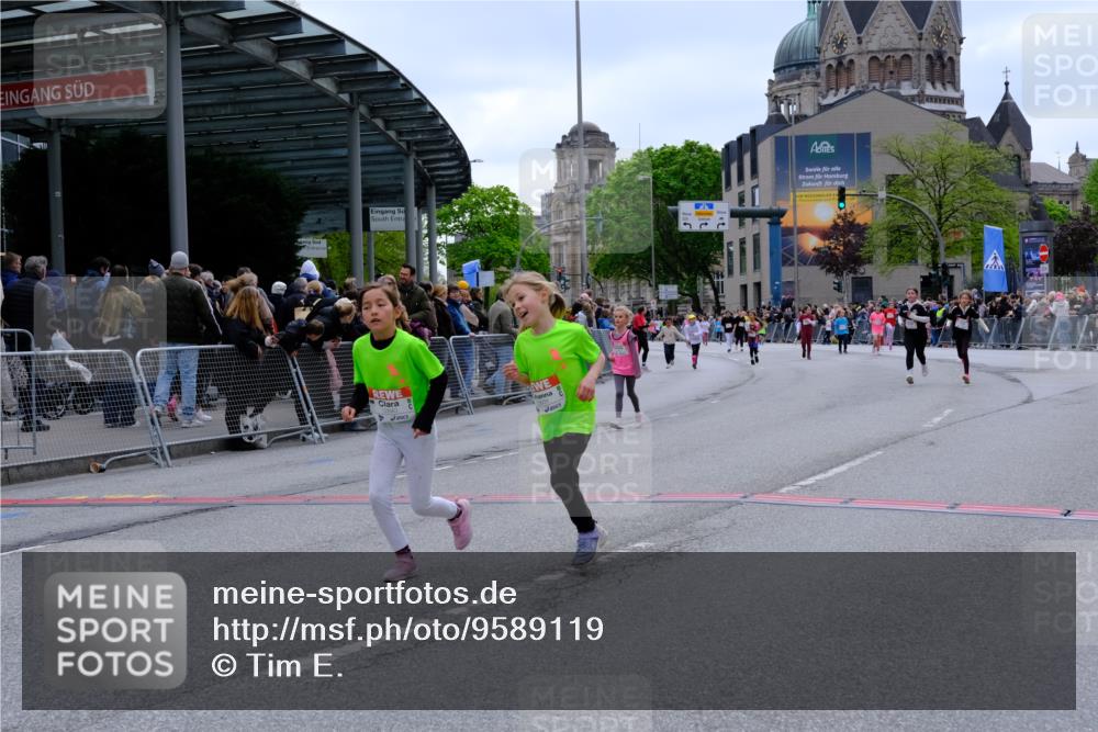 25.04.2026 - Das Zehntel Tim E. http://msf.ph/oto/9589119 25.04.2026 13:05:38 Ziel 10070, 10071, 10072, 10133, 10135, 11304, 11319, 11360, 11546, 12493, 12516, 12631, 12640 meine-sportfotos.de