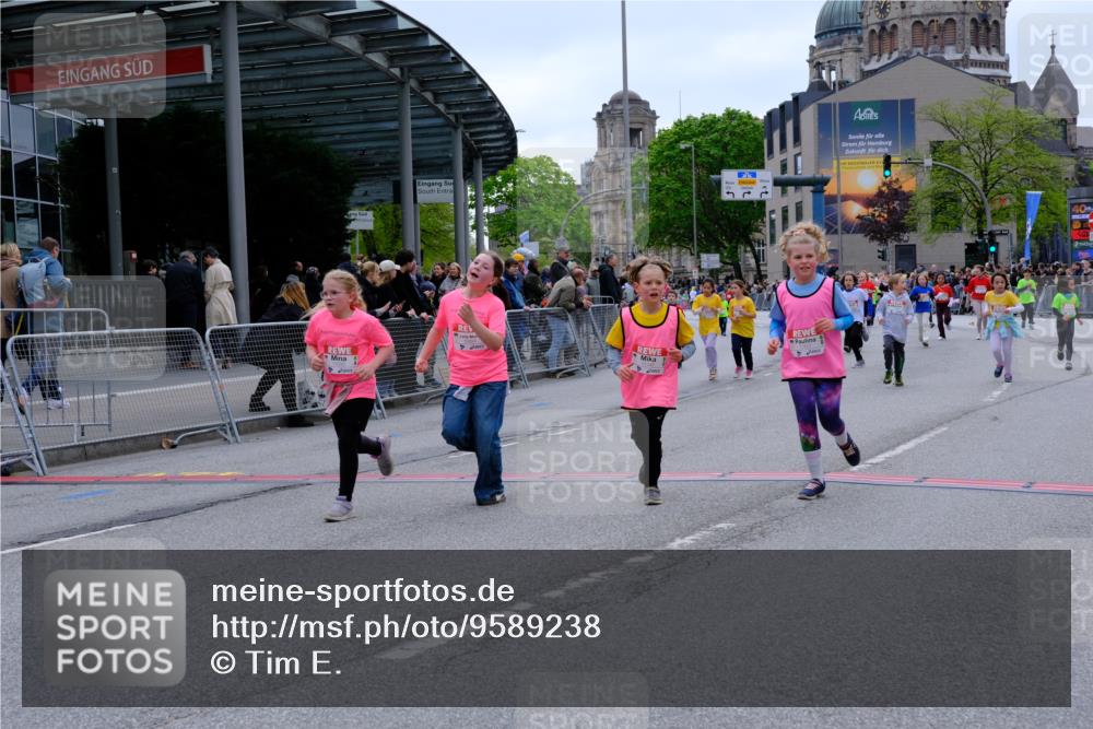 25.04.2026 - Das Zehntel Tim E. http://msf.ph/oto/9589238 25.04.2026 13:06:11 Ziel 10090, 10094, 10380, 10381, 10427, 10900, 10901, 10990, 10994, 11372, 11519, 11542, 11607, 11774, 11787, 12527, 12810 meine-sportfotos.de