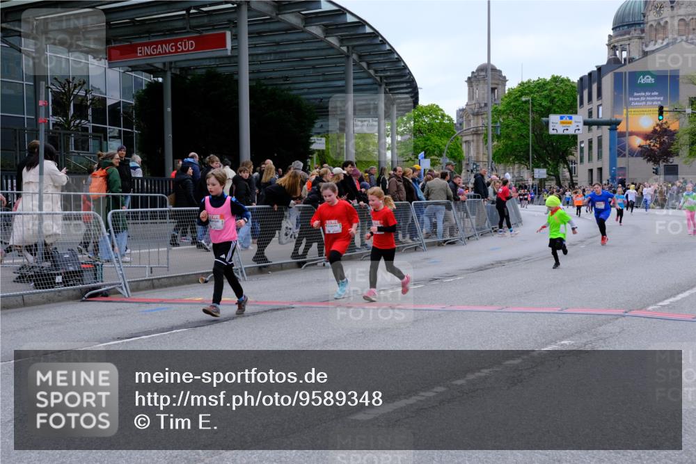 25.04.2026 - Das Zehntel Tim E. http://msf.ph/oto/9589348 25.04.2026 13:06:36 Ziel 10511, 10597, 10746, 10911, 10915, 11069, 11124, 11133, 11530, 11704, 12099, 12102, 12469, 12472, 12574 meine-sportfotos.de