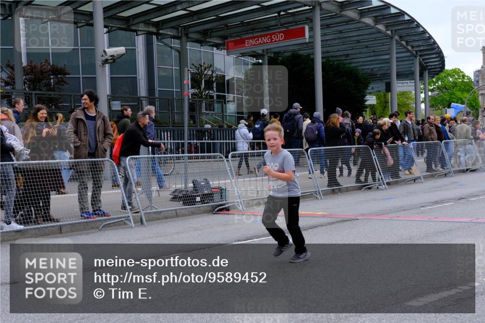 25.04.2026 - Das Zehntel Tim E. http://msf.ph/oto/9589452 25.04.2026 13:06:54 Ziel 10290, 11121, 11132, 11287, 11493, 11518, 11528, 11700, 11702, 12933 meine-sportfotos.de