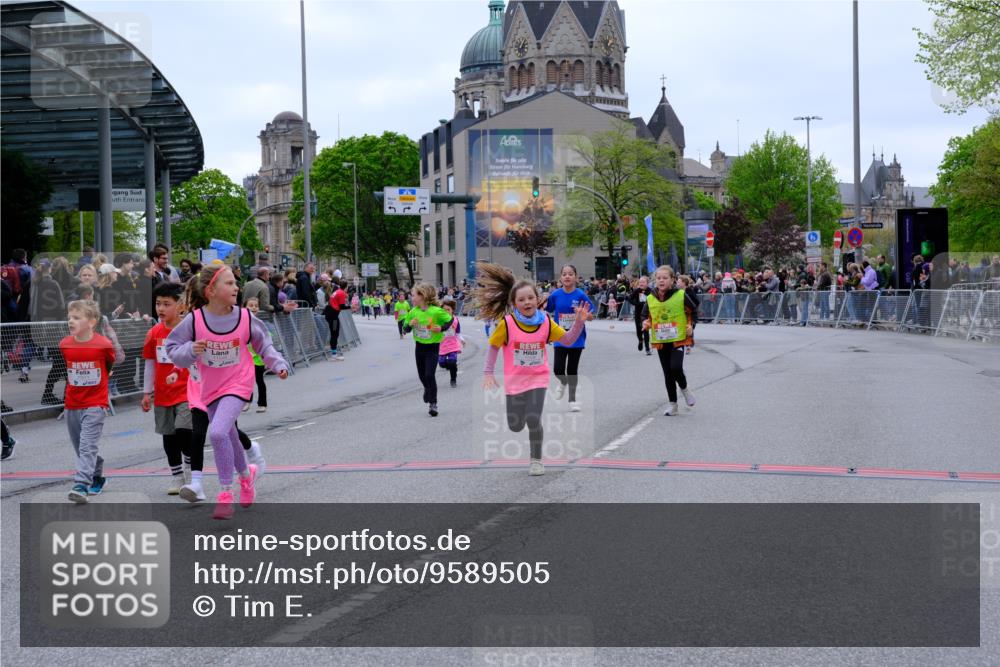 25.04.2026 - Das Zehntel Tim E. http://msf.ph/oto/9589505 25.04.2026 13:07:06 Ziel 10155, 10157, 10320, 10463, 10914, 10916, 11045, 11533, 11538, 11540, 11548, 11682, 11702, 12021, 12560, 12591, 12626, 12643, 12647, 12885, 12921 meine-sportfotos.de