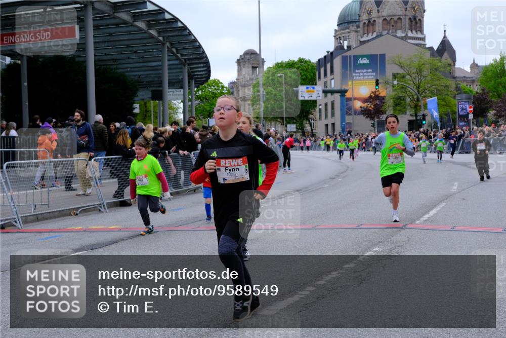 25.04.2026 - Das Zehntel Tim E. http://msf.ph/oto/9589549 25.04.2026 13:07:17 Ziel 10291, 10906, 11028, 11035, 11129, 11246, 11247, 12555, 12931 meine-sportfotos.de