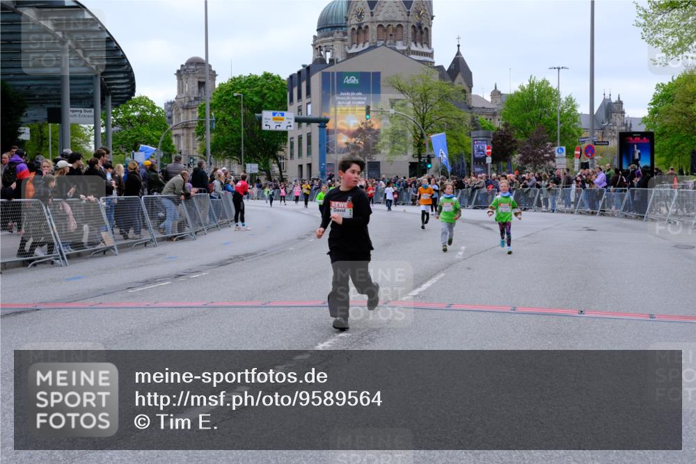 25.04.2026 - Das Zehntel Tim E. http://msf.ph/oto/9589564 25.04.2026 13:07:21 Ziel 10291, 10906, 11028, 11035, 11129, 12061, 12068, 12352, 12555, 12931 meine-sportfotos.de