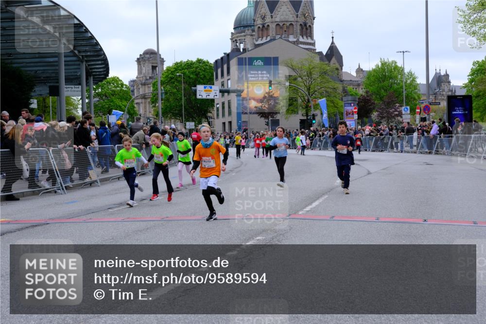 25.04.2026 - Das Zehntel Tim E. http://msf.ph/oto/9589594 25.04.2026 13:07:26 Ziel 10213, 10677, 11129, 12061, 12068, 12352, 12602, 12611, 12639 meine-sportfotos.de