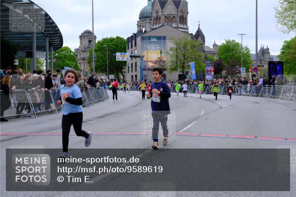25.04.2026 - Das Zehntel Tim E. http://msf.ph/oto/9589619 25.04.2026 13:07:29 Ziel 10213, 10677, 12061, 12068, 12352, 12568, 12602, 12611, 12639 meine-sportfotos.de
