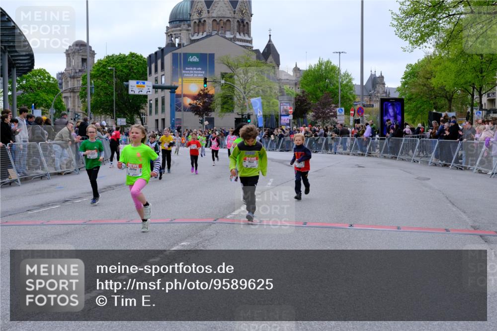 25.04.2026 - Das Zehntel Tim E. http://msf.ph/oto/9589625 25.04.2026 13:07:35 Ziel 10213, 10319, 10321, 10620, 10928, 10946, 11119, 11362, 12568, 12586, 12602 meine-sportfotos.de