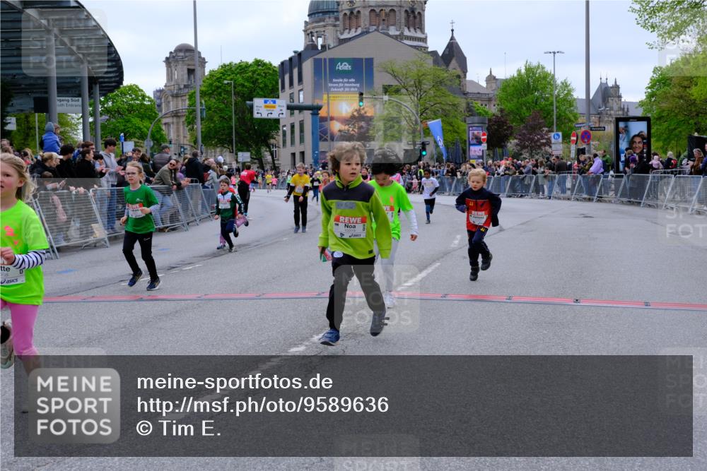 25.04.2026 - Das Zehntel Tim E. http://msf.ph/oto/9589636 25.04.2026 13:07:36 Ziel 10319, 10321, 10620, 10928, 10946, 11119, 11362, 11565, 11568, 12568, 12586 meine-sportfotos.de