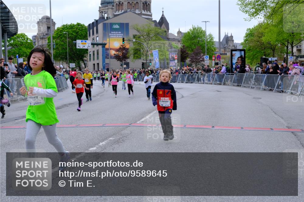 25.04.2026 - Das Zehntel Tim E. http://msf.ph/oto/9589645 25.04.2026 13:07:37 Ziel 10319, 10321, 10620, 10675, 10928, 10946, 11119, 11362, 11565, 11568, 12568, 12586 meine-sportfotos.de