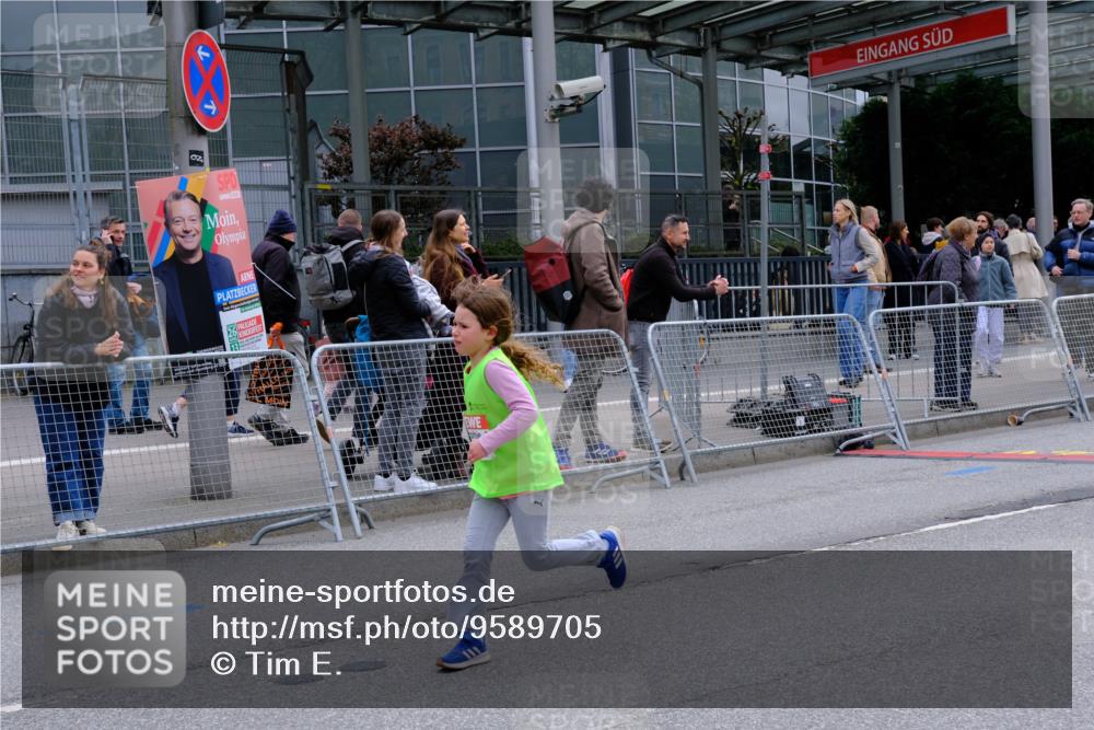 25.04.2026 - Das Zehntel Tim E. http://msf.ph/oto/9589705 25.04.2026 13:07:46 Ziel 10194, 10198, 10675, 10729, 11362, 11565, 11568 meine-sportfotos.de