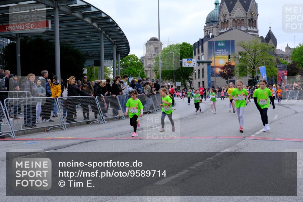 25.04.2026 - Das Zehntel Tim E. http://msf.ph/oto/9589714 25.04.2026 13:07:52 Ziel 10194, 10198, 11048, 12065, 12070, 12075, 12250, 12535, 12537, 12542, 12566 meine-sportfotos.de