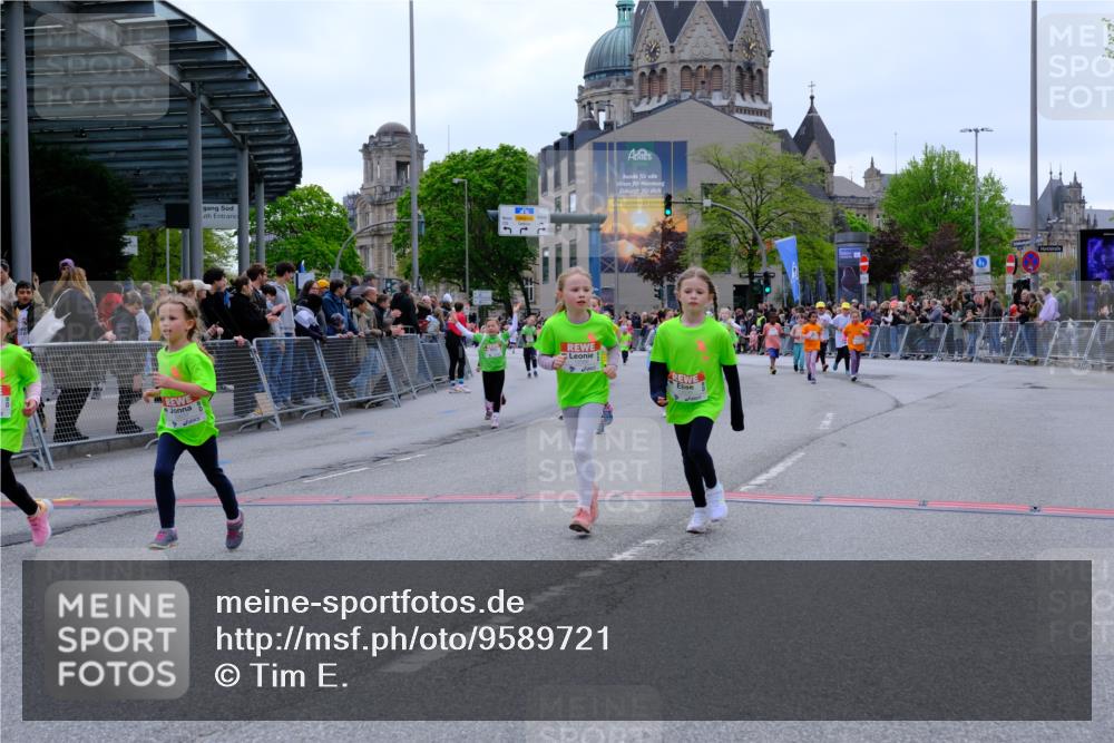 25.04.2026 - Das Zehntel Tim E. http://msf.ph/oto/9589721 25.04.2026 13:07:53 Ziel 10194, 10198, 11048, 12065, 12070, 12075, 12250, 12535, 12537, 12542, 12566 meine-sportfotos.de