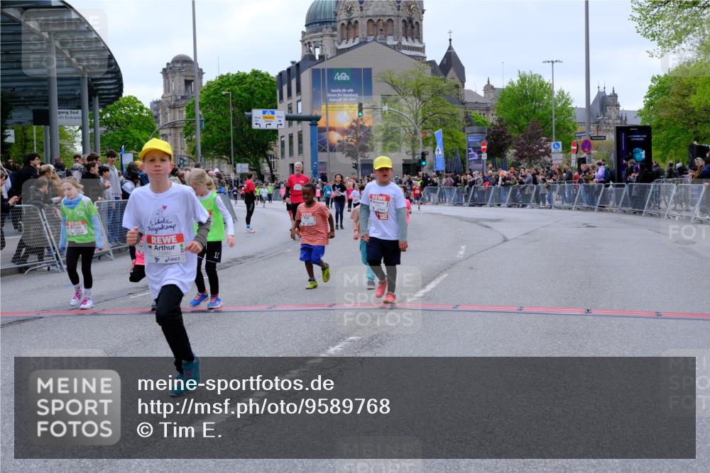 25.04.2026 - Das Zehntel Tim E. http://msf.ph/oto/9589768 25.04.2026 13:08:04 Ziel 10029, 10032, 10033, 10042, 10317, 10328, 10755, 10777, 11695, 12095, 12100, 12328, 12331, 12556, 12881, 12882 meine-sportfotos.de