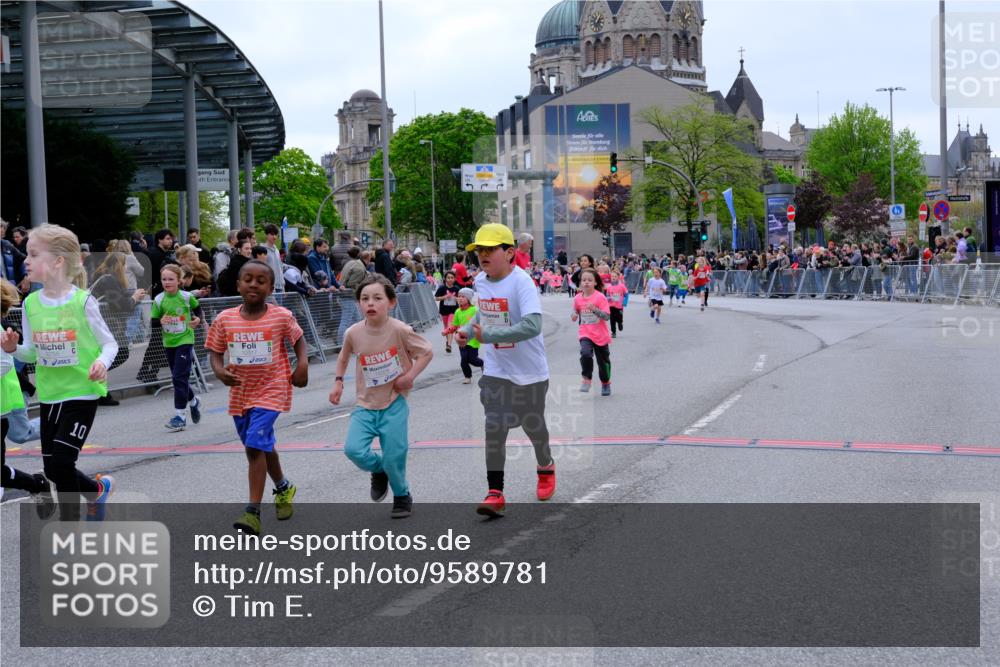 25.04.2026 - Das Zehntel Tim E. http://msf.ph/oto/9589781 25.04.2026 13:08:05 Ziel 10029, 10032, 10033, 10042, 10043, 10289, 10300, 10317, 10328, 10755, 10777, 11695, 12095, 12100, 12328, 12331, 12556, 12881, 12882 meine-sportfotos.de