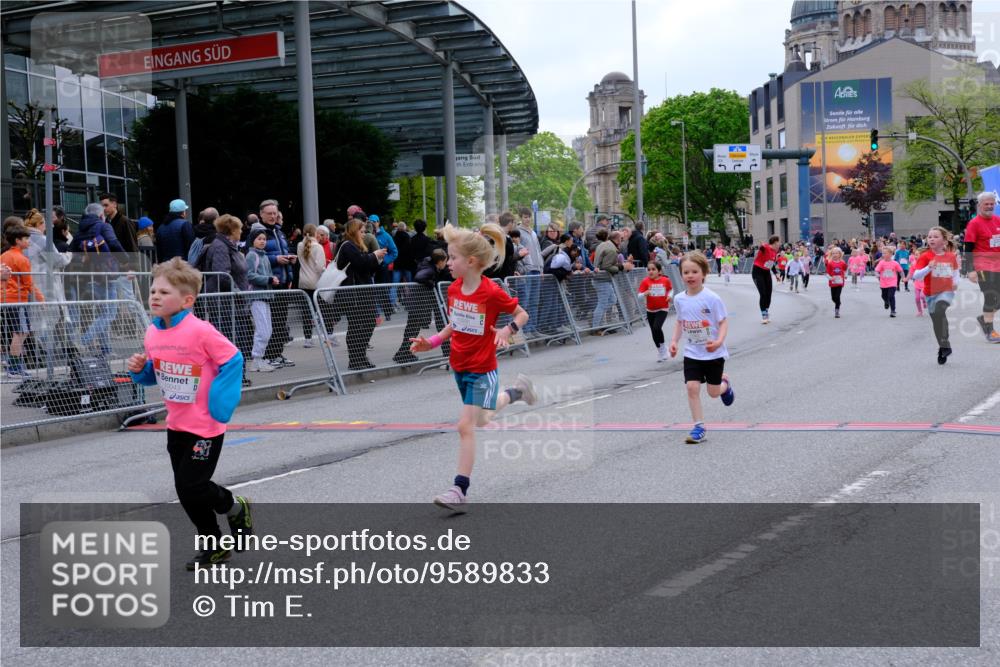 25.04.2026 - Das Zehntel Tim E. http://msf.ph/oto/9589833 25.04.2026 13:08:13 Ziel 10042, 10043, 10289, 10300, 10920, 10930, 10931, 11863, 12067, 12080, 12084, 12100, 12556 meine-sportfotos.de