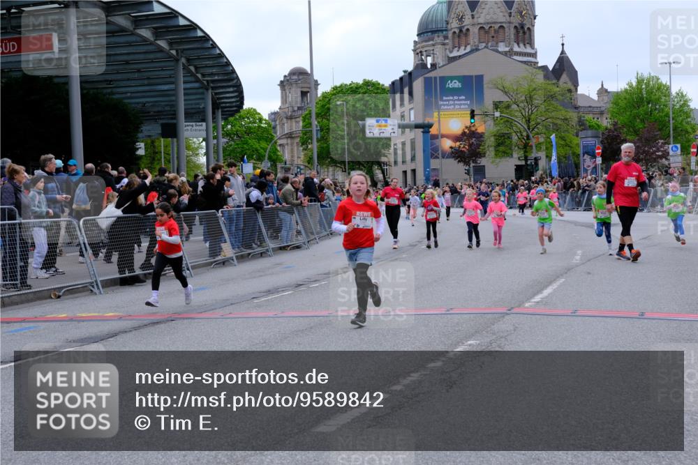 25.04.2026 - Das Zehntel Tim E. http://msf.ph/oto/9589842 25.04.2026 13:08:15 Ziel 10031, 10034, 10043, 10289, 10300, 10920, 10930, 10931, 11181, 11379, 11863, 12067, 12080, 12084, 12556 meine-sportfotos.de