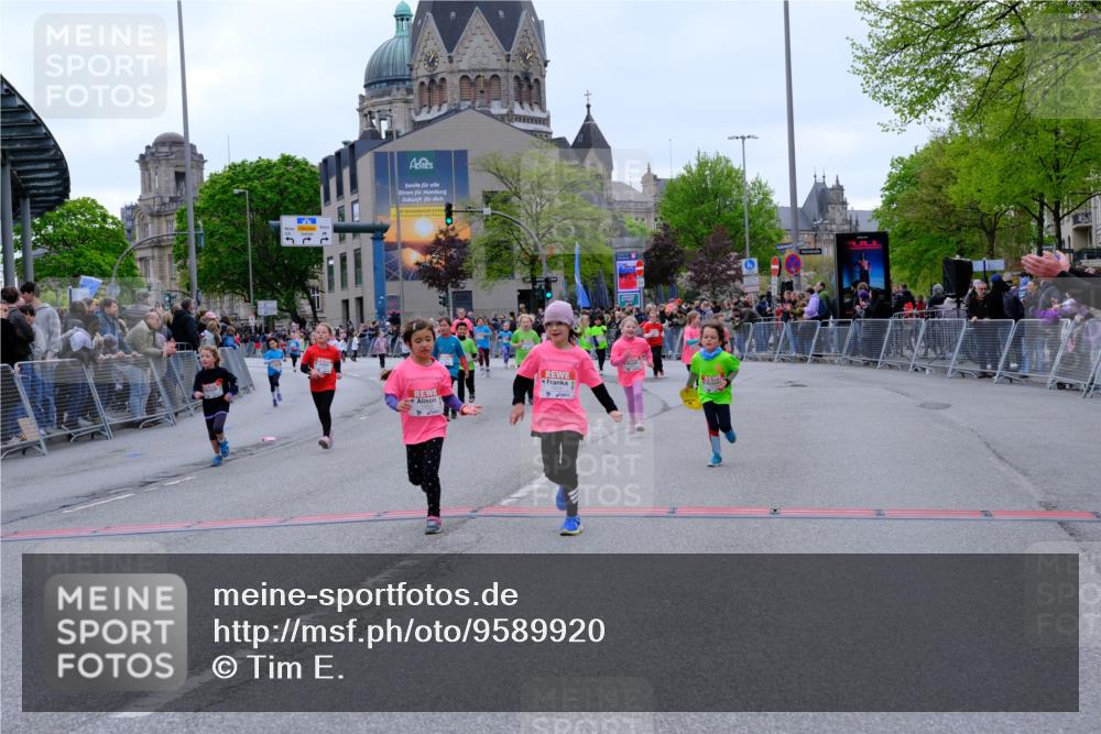 25.04.2026 - Das Zehntel Tim E. http://msf.ph/oto/9589920 25.04.2026 13:08:28 Ziel 10028, 10030, 10035, 10037, 10038, 10041, 10225, 10933, 11240, 11243, 11286, 11357, 11404, 11549, 12519, 12528, 12633 meine-sportfotos.de