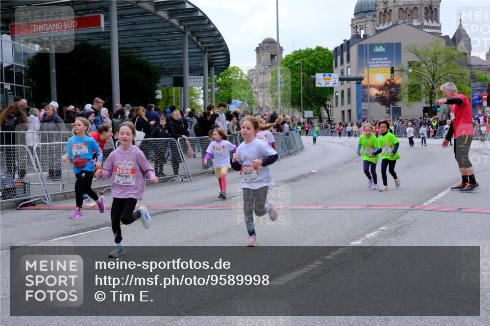 25.04.2026 - Das Zehntel Tim E. http://msf.ph/oto/9589998 25.04.2026 13:08:43 Ziel 10036, 10045, 11370, 11382, 11388, 11421, 12471, 12517, 12564, 12575, 12843 meine-sportfotos.de