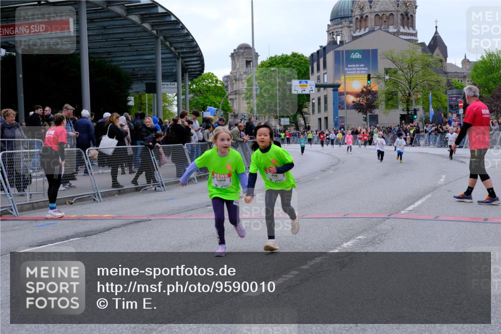 25.04.2026 - Das Zehntel Tim E. http://msf.ph/oto/9590010 25.04.2026 13:08:45 Ziel 10036, 10045, 11370, 11382, 11388, 11421, 12471, 12517, 12564, 12575 meine-sportfotos.de