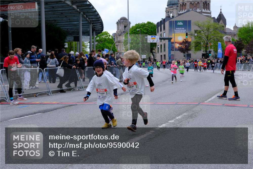 25.04.2026 - Das Zehntel Tim E. http://msf.ph/oto/9590042 25.04.2026 13:08:54 Ziel 10049, 10278, 10280, 10281, 10721, 12825 meine-sportfotos.de