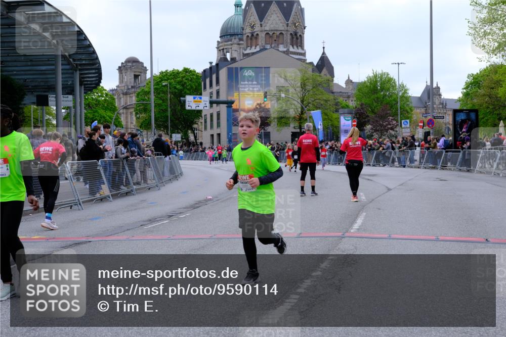 25.04.2026 - Das Zehntel Tim E. http://msf.ph/oto/9590114 25.04.2026 13:09:20 Ziel 10927, 10940, 10945, 11070, 11293, 12124, 12684, 12728 meine-sportfotos.de