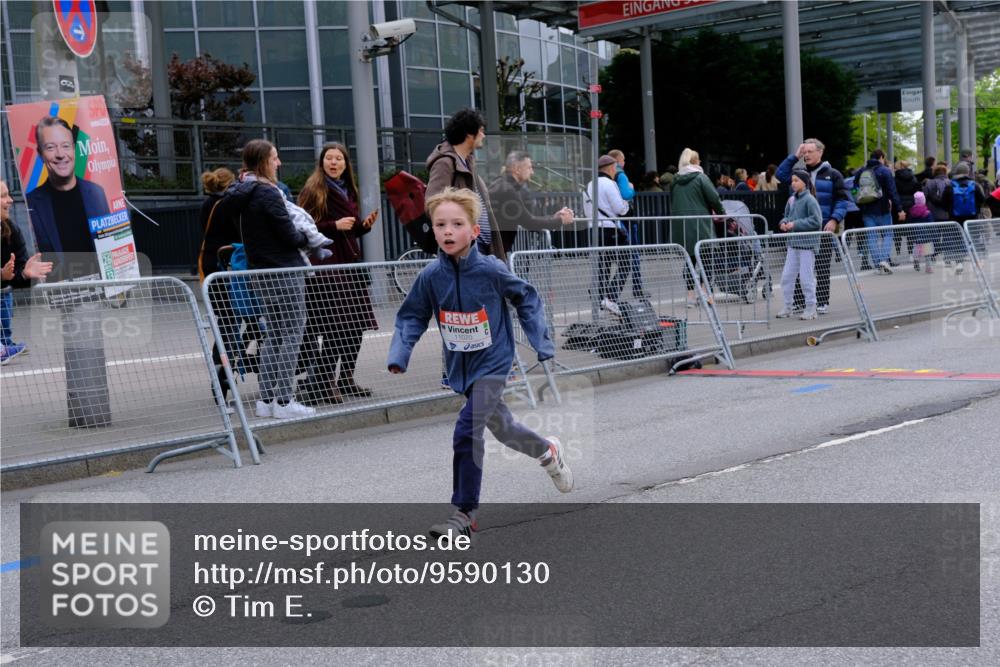 25.04.2026 - Das Zehntel Tim E. http://msf.ph/oto/9590130 25.04.2026 13:09:27 Ziel 10923, 10935, 10936, 11070, 11687 meine-sportfotos.de