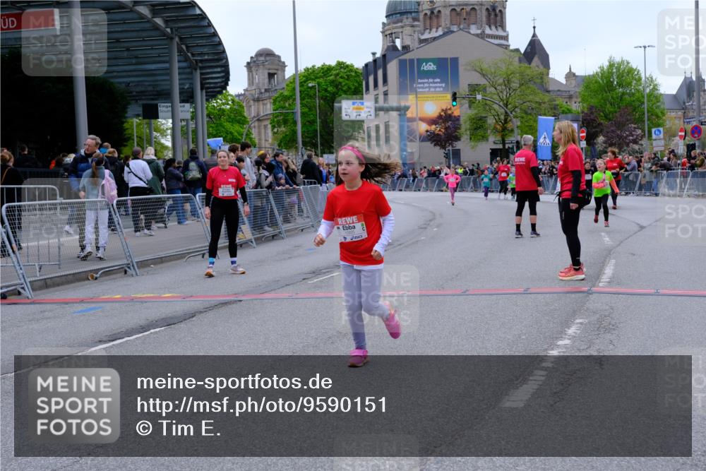 25.04.2026 - Das Zehntel Tim E. http://msf.ph/oto/9590151 25.04.2026 13:09:32 Ziel 10923, 10935, 10936, 11070, 11687, 12610 meine-sportfotos.de