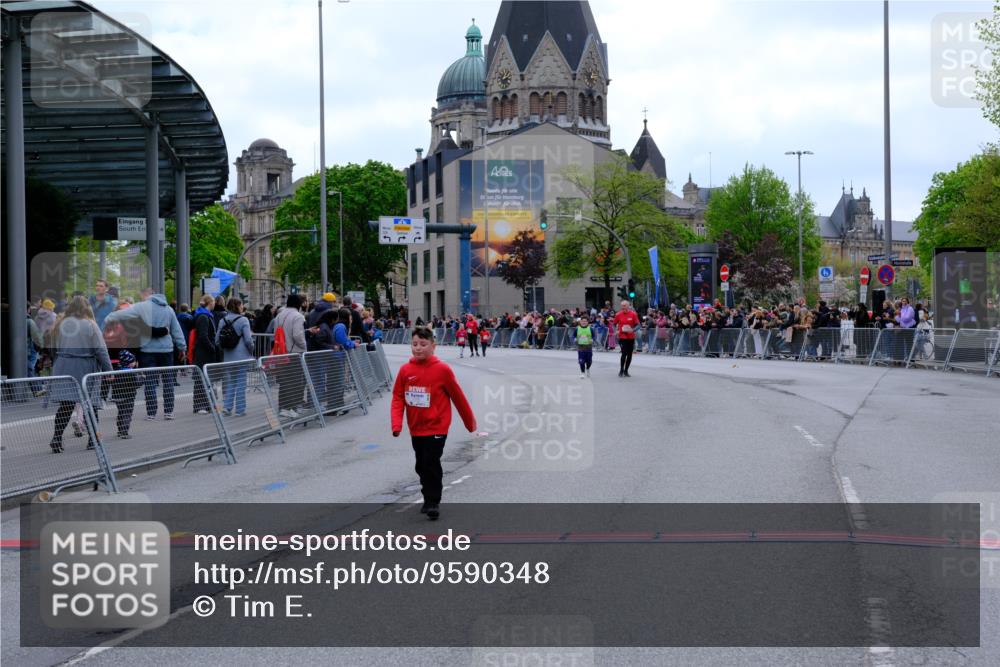 25.04.2026 - Das Zehntel Tim E. http://msf.ph/oto/9590348 25.04.2026 13:13:06 Ziel 12808, 12814, 12993 meine-sportfotos.de