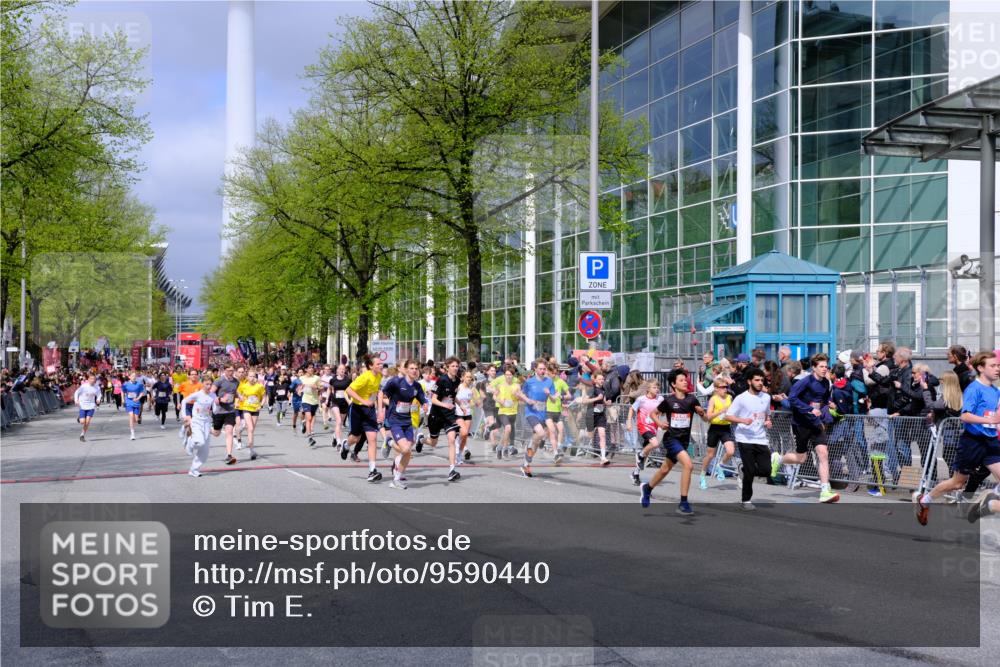 25.04.2026 - Das Zehntel Tim E. http://msf.ph/oto/9590440 25.04.2026 14:30:39 Ziel  meine-sportfotos.de