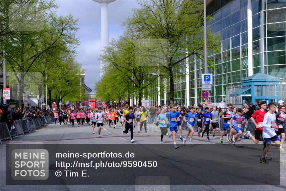 25.04.2026 - Das Zehntel Tim E. http://msf.ph/oto/9590450 25.04.2026 14:30:44 Ziel  meine-sportfotos.de