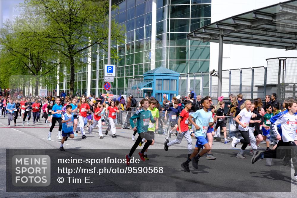 25.04.2026 - Das Zehntel Tim E. http://msf.ph/oto/9590568 25.04.2026 14:32:03 Ziel  meine-sportfotos.de
