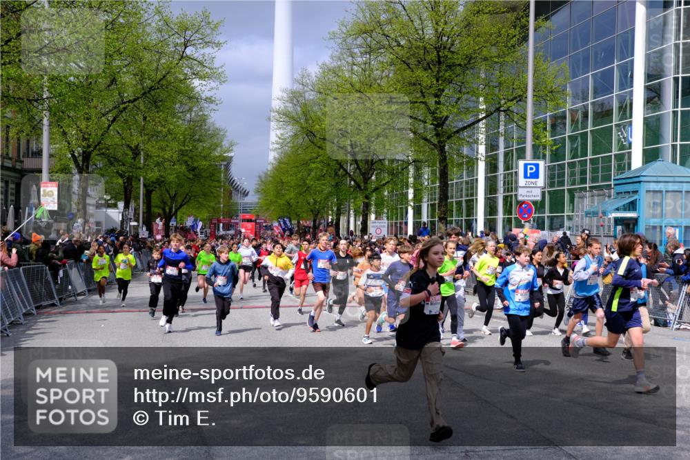 25.04.2026 - Das Zehntel Tim E. http://msf.ph/oto/9590601 25.04.2026 14:32:12 Ziel  meine-sportfotos.de